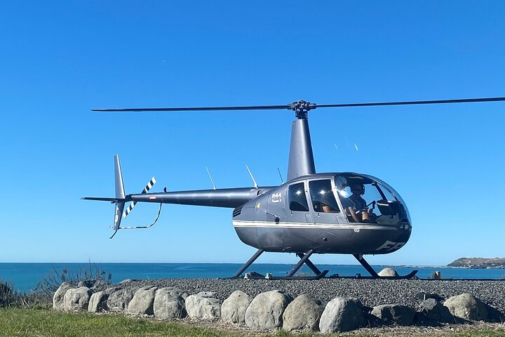 Private Helicopter Trial Flight in Kaikōura - Photo 1 of 7